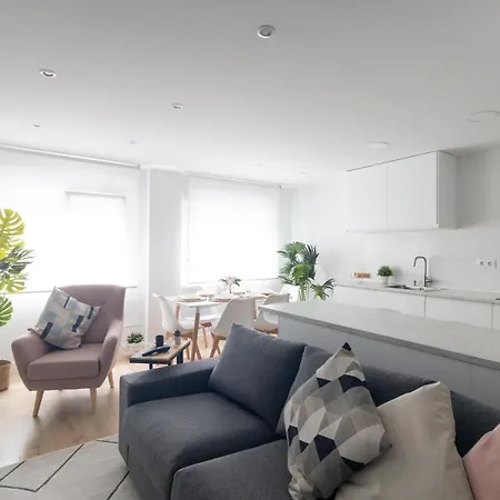 Apartment Lujoso Entre 2 Playas Con Garaje, Wifi *