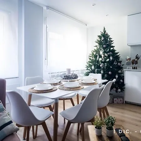 Apartment Lujoso Entre 2 Playas Con Garaje, Wifi Gijon