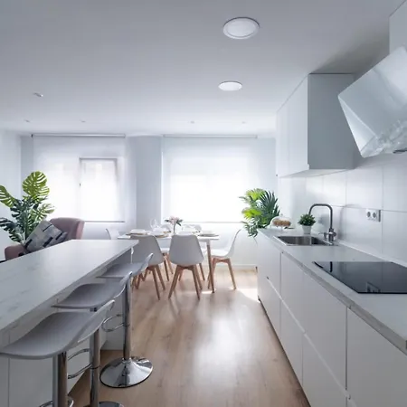 Apartment Lujoso Entre 2 Playas Con Garaje, Wifi *