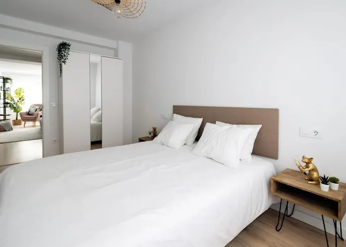 Apartamento Lujoso Entre 2 Playas Con Garaje, Wifi *