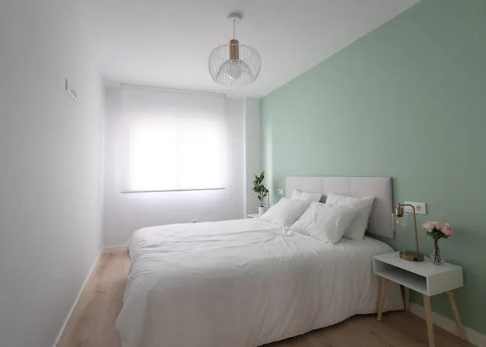 Apartamento Lujoso Entre 2 Playas Con Garaje, Wifi