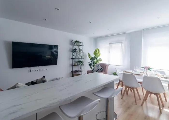 Lujoso Entre 2 Playas Con Garaje, Wifi Apartamento